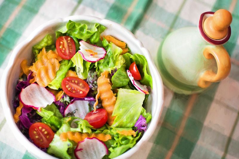 Papa Ginos fresh salad bowl deal